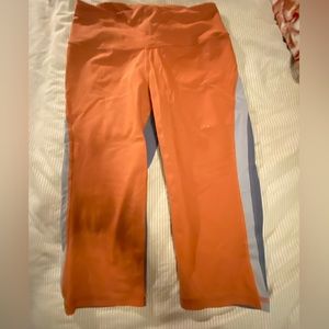 Small Victoria’s Secret sport leggings